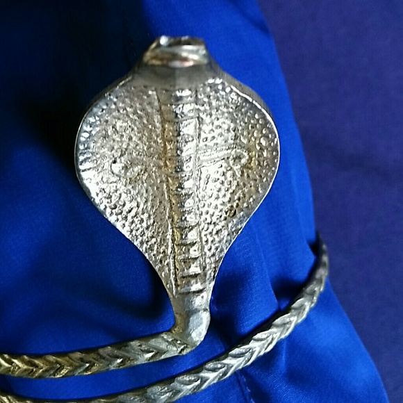 Exotic Boho Silver Snake Upper Arm Bracelet - Picture 3 of 6